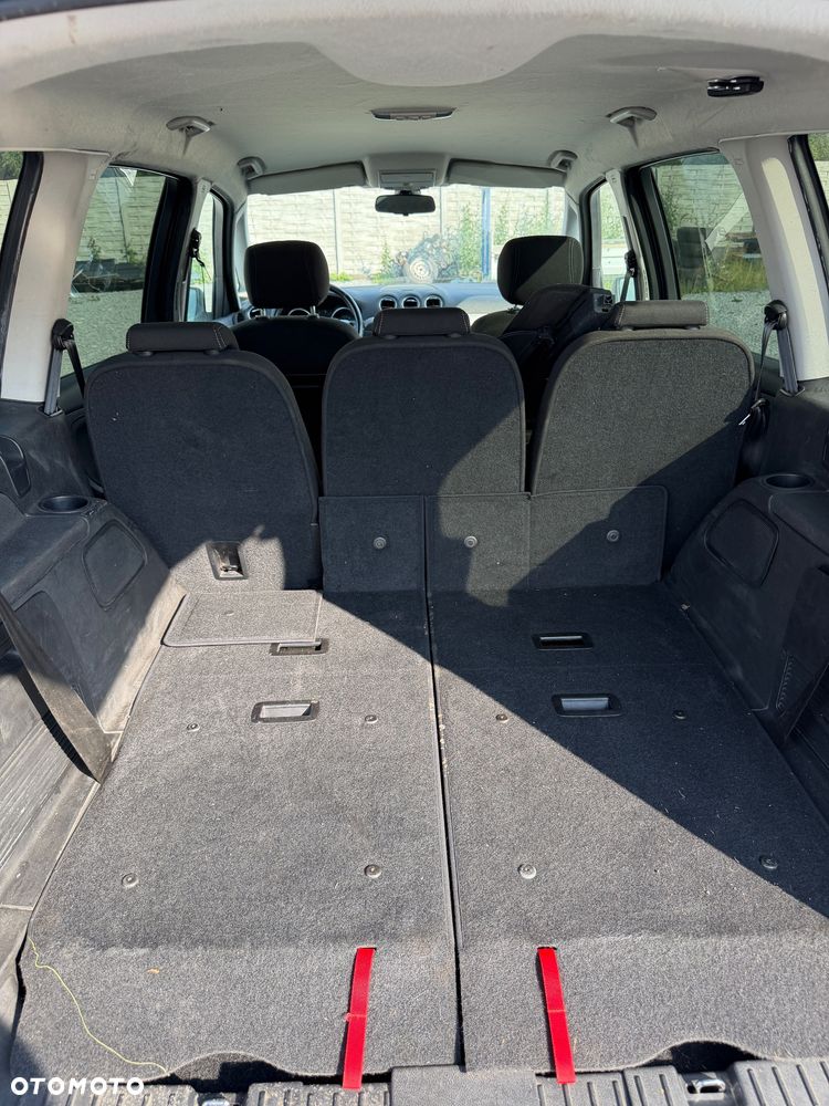 Ford Galaxy 2.0 TDCi DPF Business Edition - 9