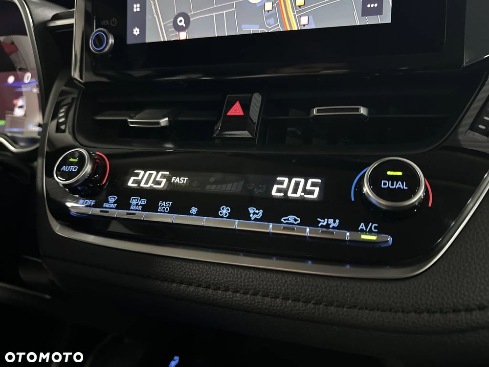Toyota Corolla 1.8 Hybrid Comfort - 23