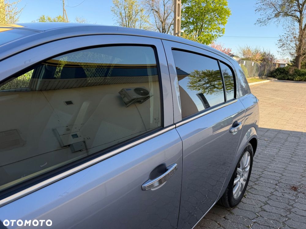 Opel Astra 1.6 Style - 32