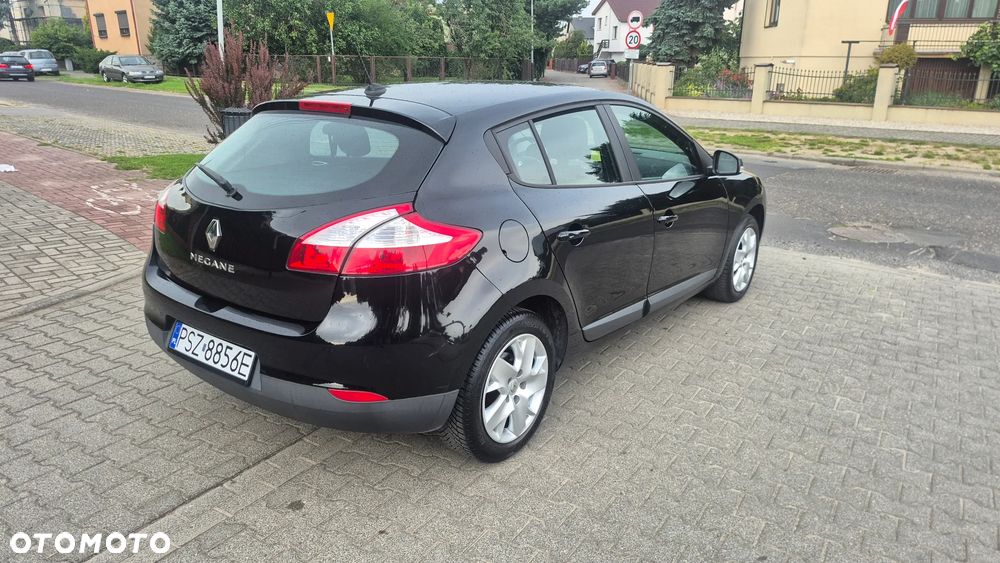 Renault Megane 1.6 16V Expression - 9