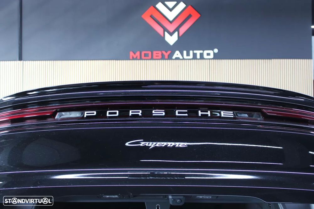 Porsche Cayenne Coupé E-Hybrid - 10