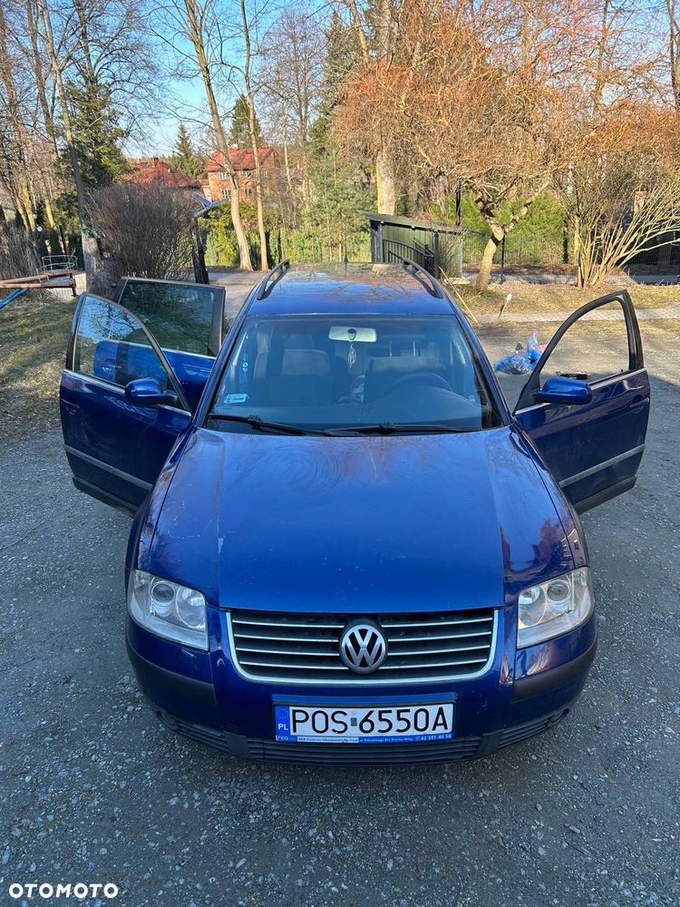 Volkswagen Passat - 12