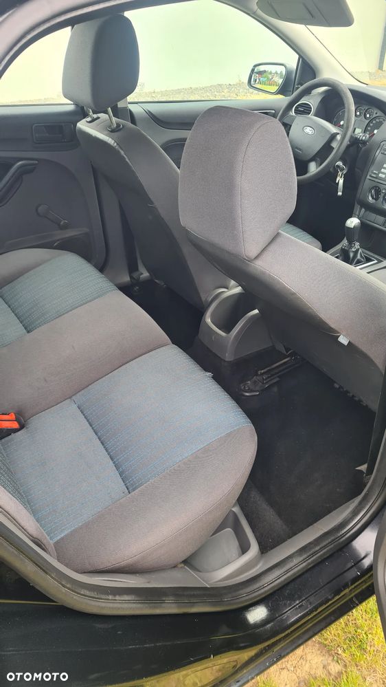 Ford Focus 1.6 TDCi Ambiente - 7