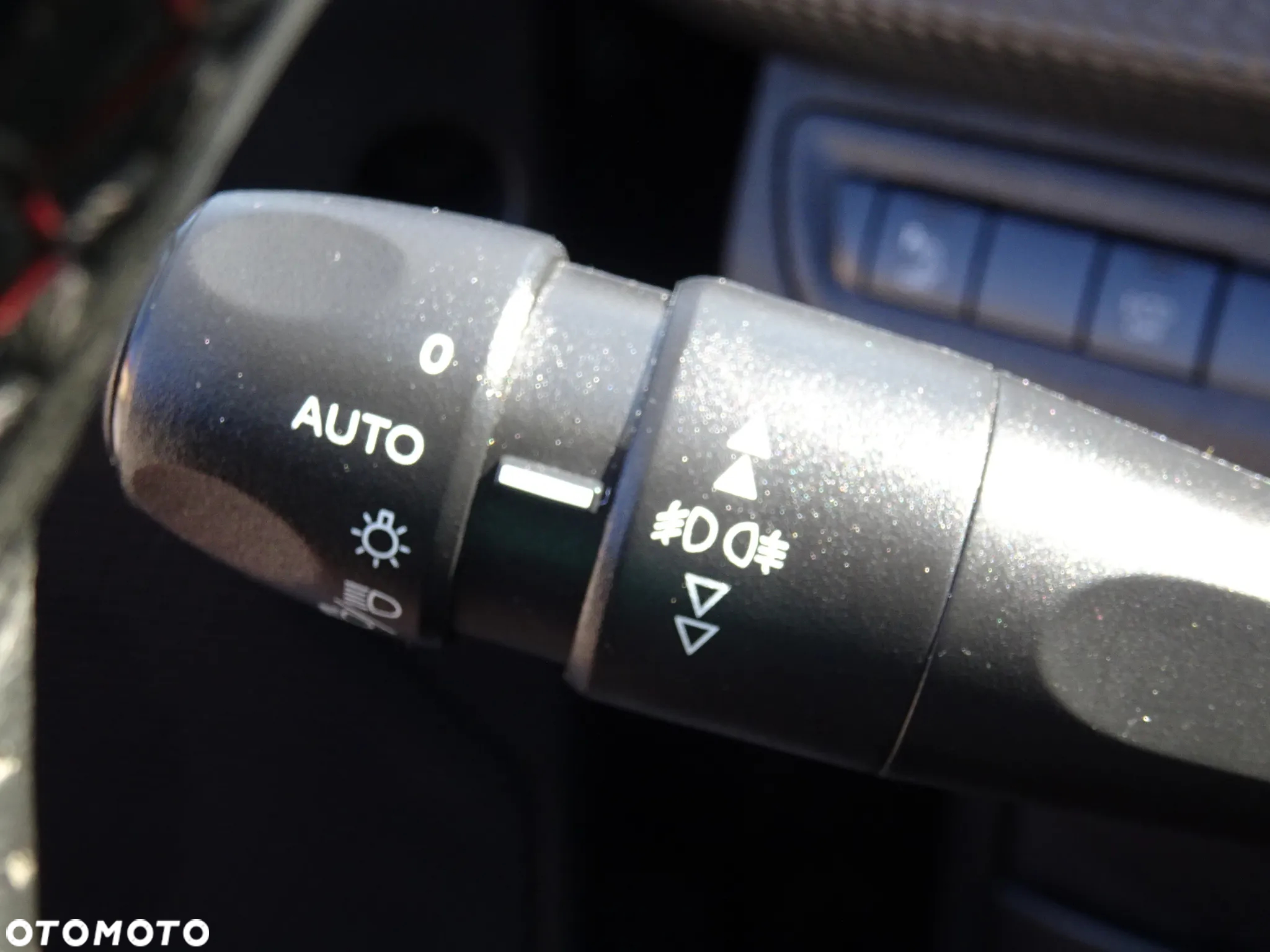 Peugeot 208 PureTech 110 Stop & Start Allure - 29