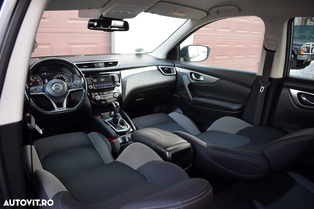 Nissan Qashqai 1.3 DIG-T DCT N-CONNECTA - 8