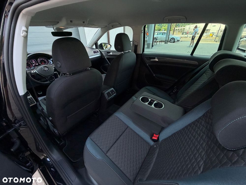 Volkswagen Golf 1.0 TSI IQ Drive - 15