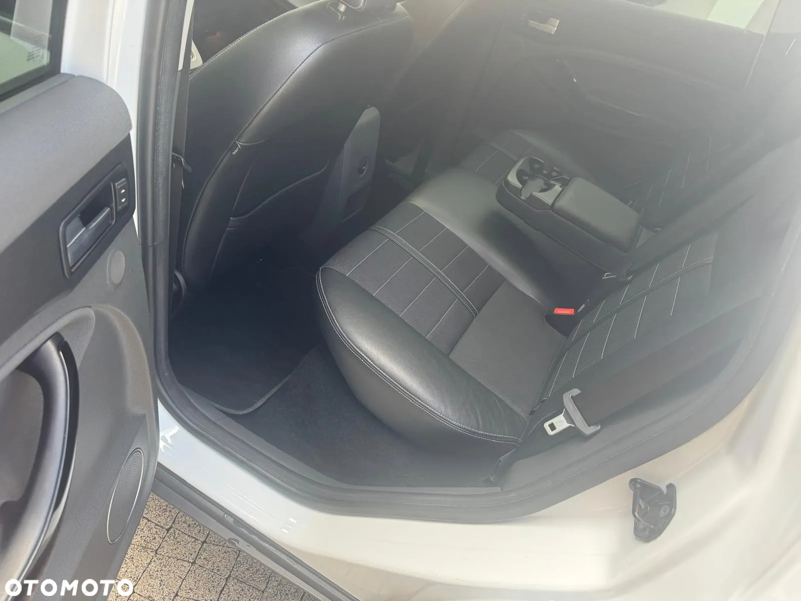 Ford Kuga - 14