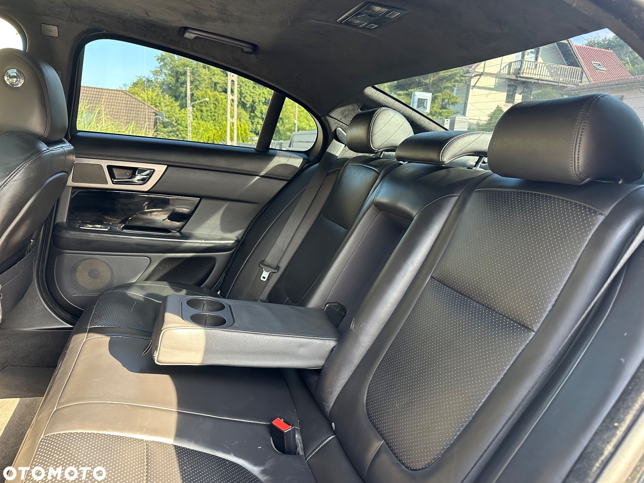 Jaguar XF 3.0 V6 D S Portfolio - 19