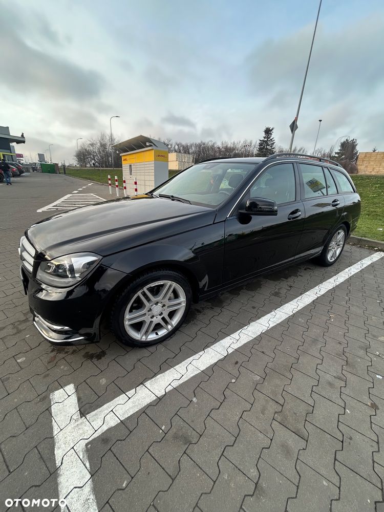 Mercedes-Benz Klasa C 220 CDI BlueEff Classic - 2