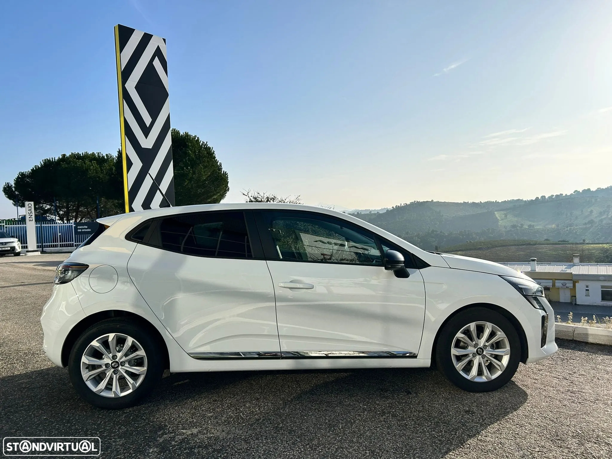 Renault Clio 1.0 TCe Evolution Bi-Fuel - 9