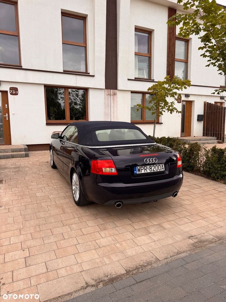 Audi A4 Cabrio 2.4 - 19