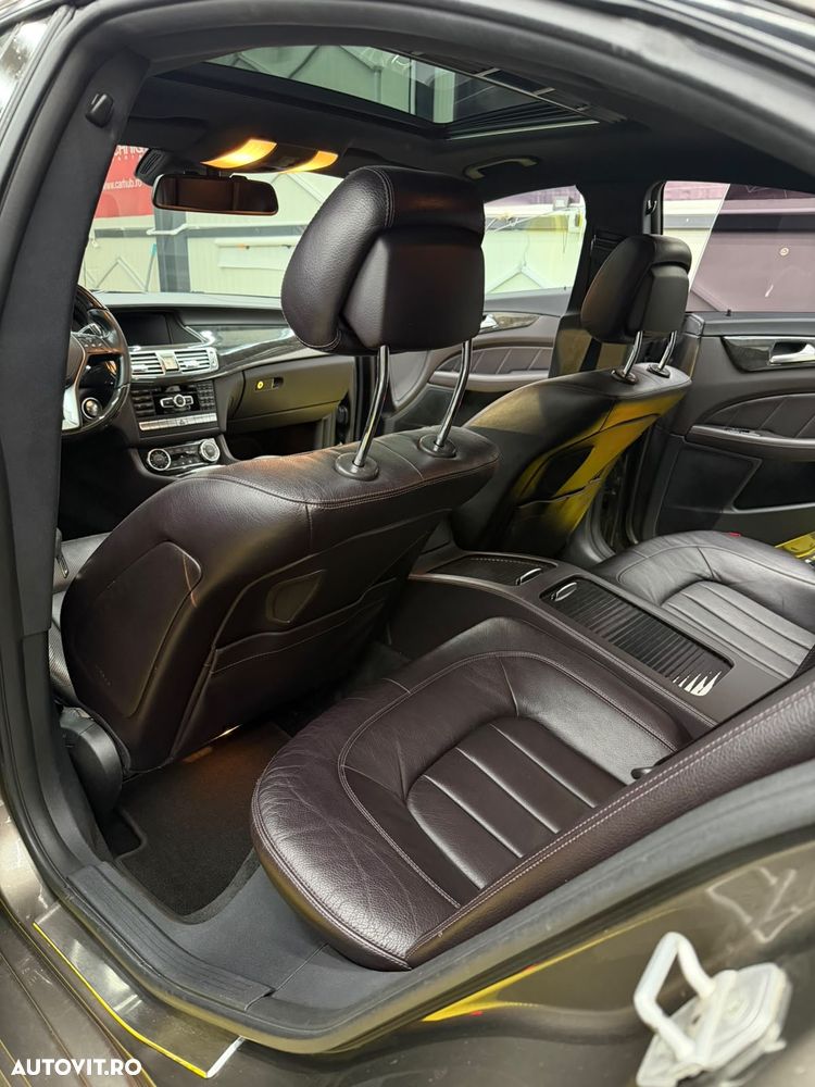 Mercedes-Benz CLS - 10