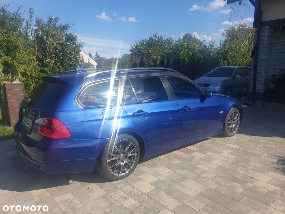 BMW Seria 3 318d - 33