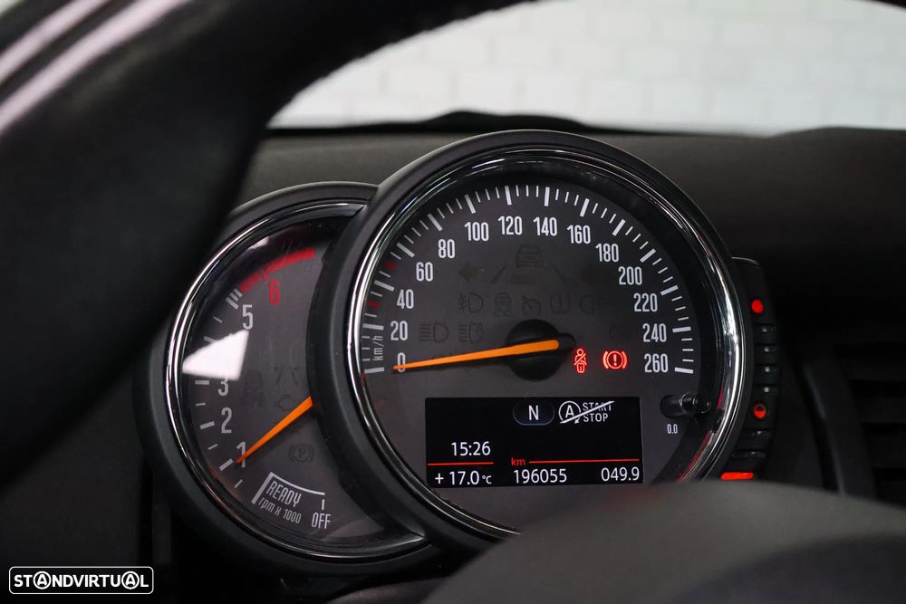 MINI 5 Portas One D - 15