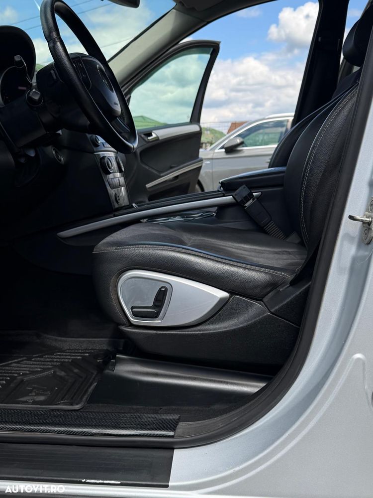 Mercedes-Benz ML 320 CDI 4Matic 7G-TRONIC - 12