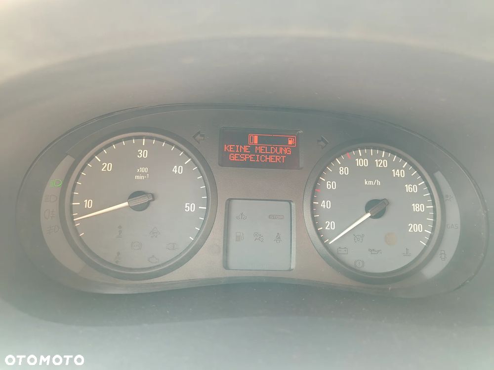 Opel Vivaro - 12