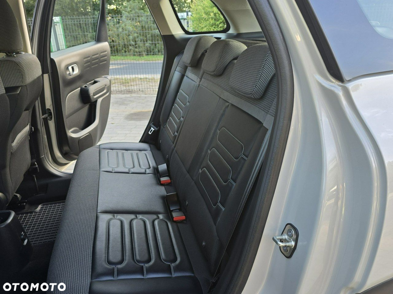 Citroën C3 Aircross 1.2 PureTech Feel S&S - 12