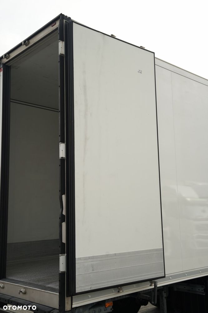 Schmitz Cargobull CHŁODNIA / CARRIER MAXIMA 1300 / OS PODNOSZONA / KOSZ NA PALETY - 14