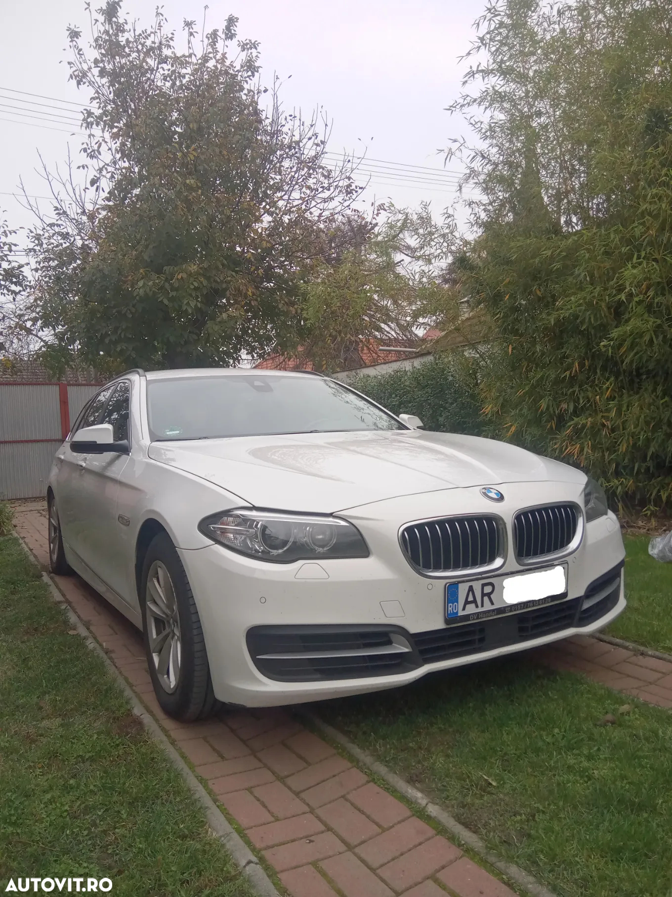 BMW Seria 5 520d Touring Aut. - 2