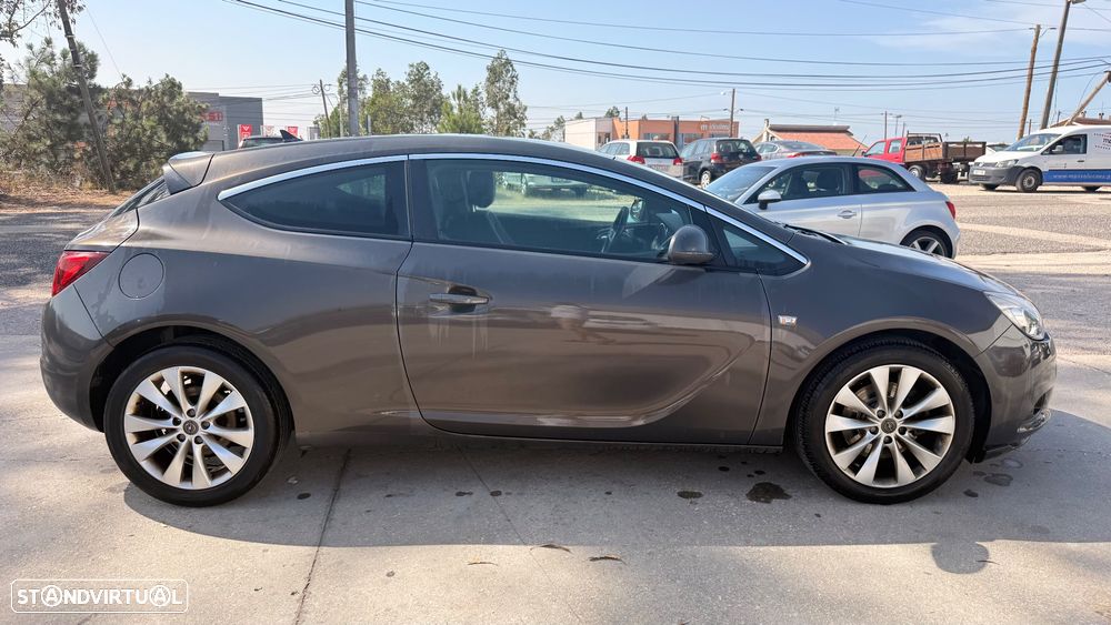 Opel Astra GTC 1.7 CDTi S/S - 4