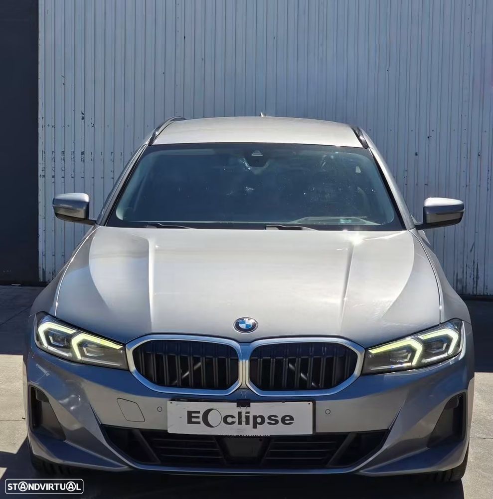 BMW 320 2022 photo 3