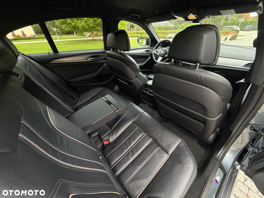 BMW Seria 5 520d M Sport sport - 24