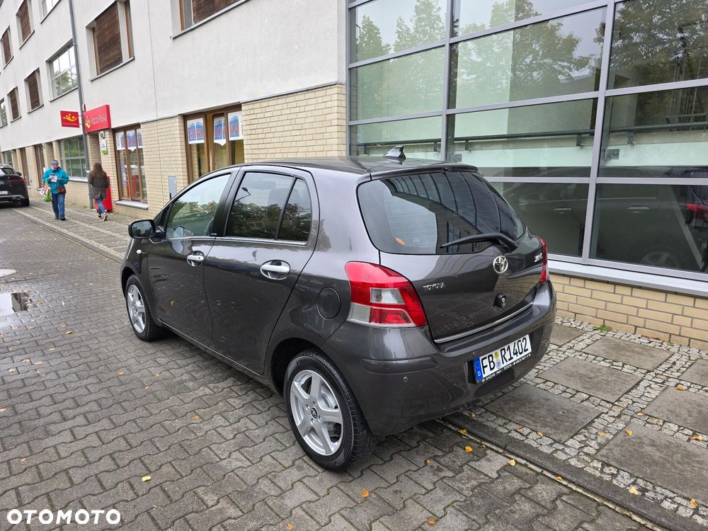 Toyota Yaris - 5