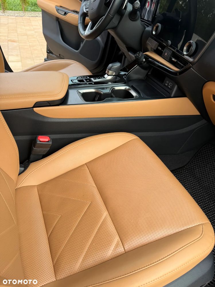 Lexus NX - 9