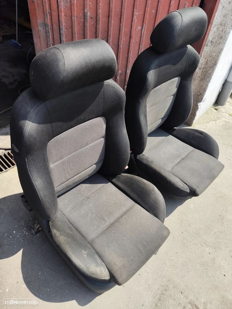 Seat Leon 1M / Toledo - BANCOS FRENTE - 8