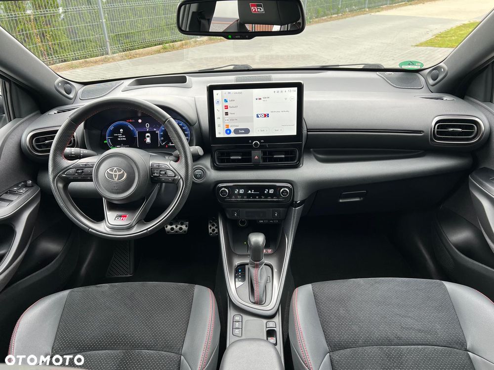 Toyota Yaris 130 1.5 VVT-i GR SPORT - 32
