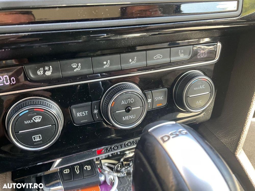 Volkswagen Passat Variant 2.0 TDI SCR 4Motion DSG Highline - 8