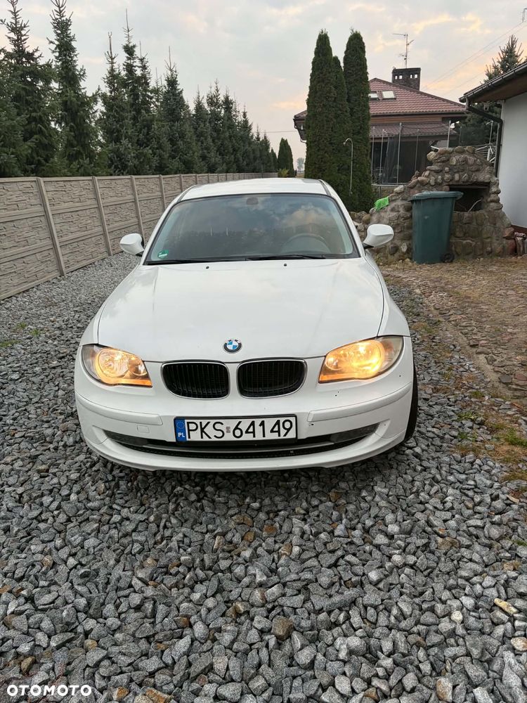 BMW 116 2010 photo 2