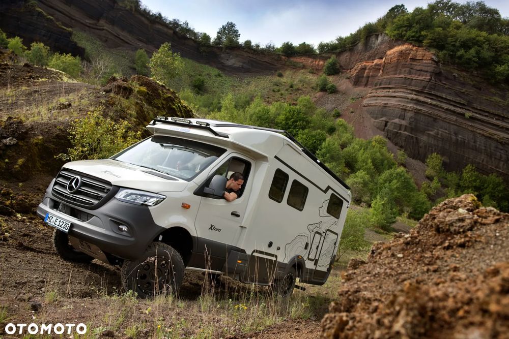 Eura Mobil Xtura 686 EF - 2