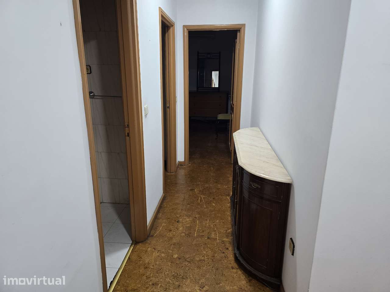 1º Andar de Moradia Bi-Familiar T2 com Garagem e Jardim - Grande imagem: 5/12