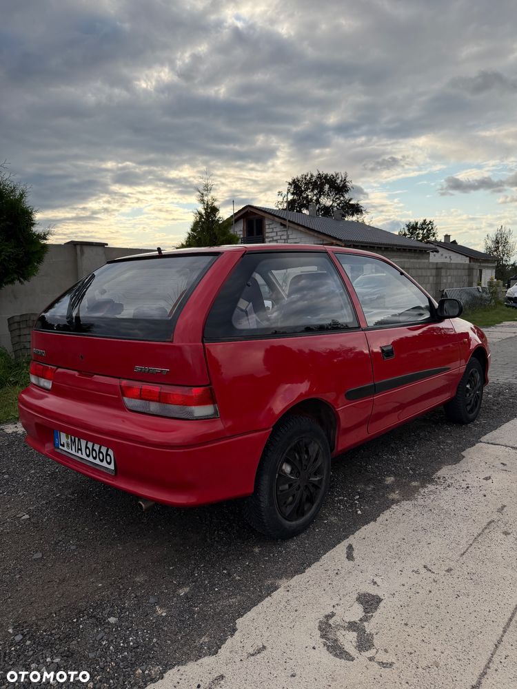 Suzuki Swift - 3