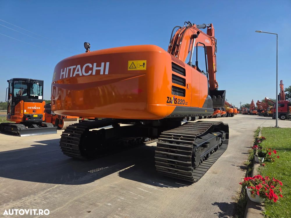 Hitachi ZX220, 22tone, 2026, 7ore, cupa 1,3mc, adancime sapare 7m, latime 2,99m, inst picon pe brate, Aer cond, computer in lb romana, produs in JAPONIA, posibilitate leasing 5 ani, garanti 1 an-PROMOTIE 109.900 EUR+Tva - 3