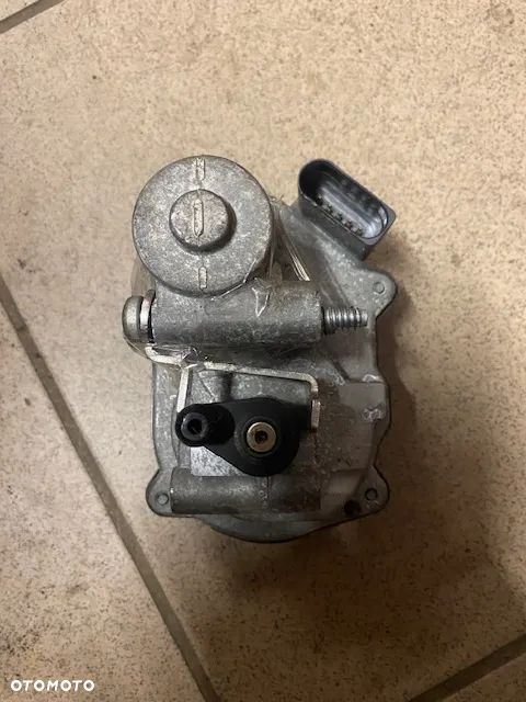 NASTAWNIK KOLEKTORA AUDI A4 B8 3.0 2.7 059129086L - 3