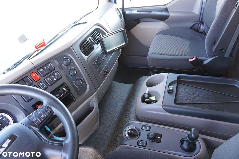 DAF LF / 260 / ACC / EURO 6 / CHŁODNIA + WINDA / MULTITEMPERATURA / 18 PALET - 9