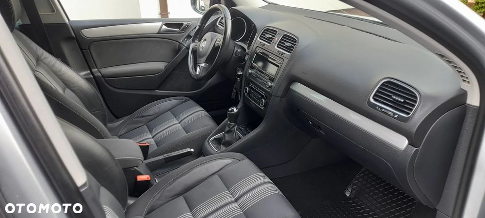 Volkswagen Golf 1.2 TSI MATCH - 15