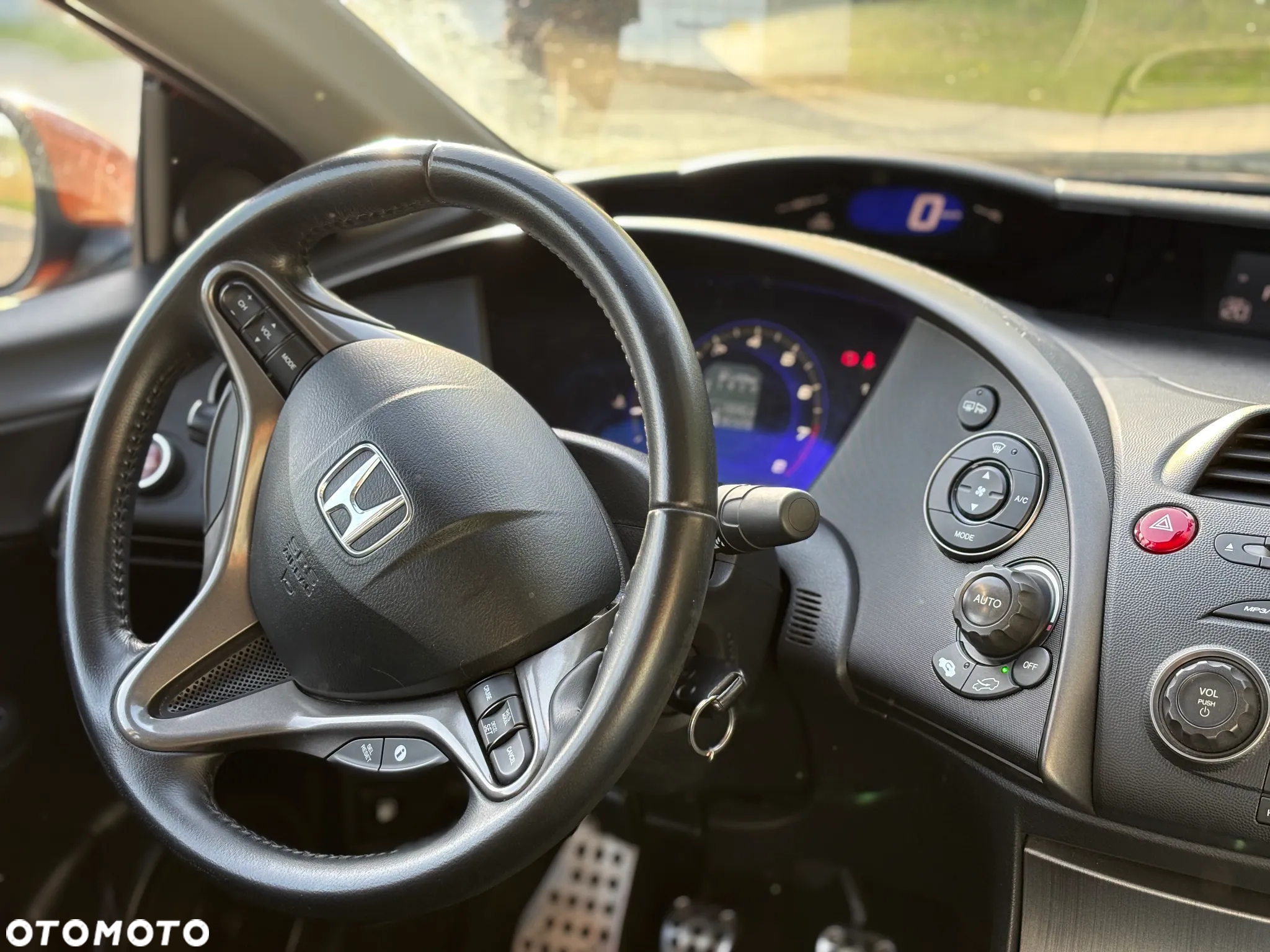 Honda Civic 1.8 Sport - 11