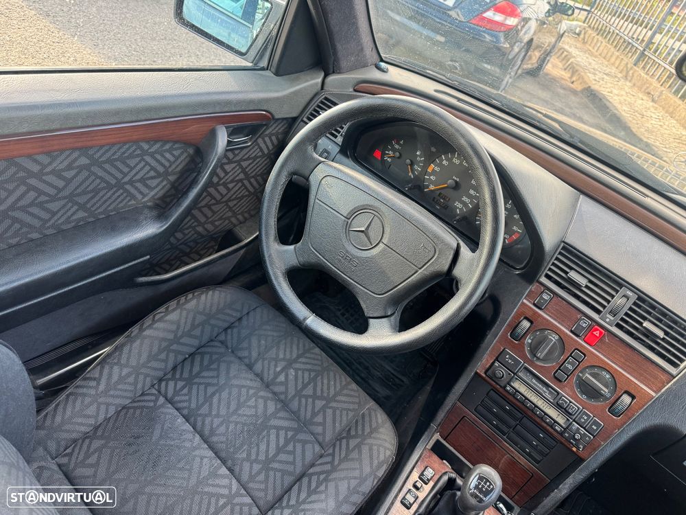 Mercedes-Benz C 220 D Elegance - 15