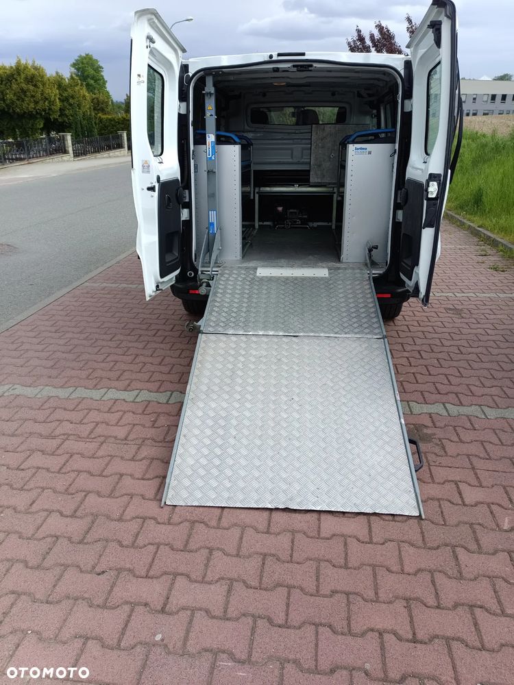 Renault Trafic dci120 - 12