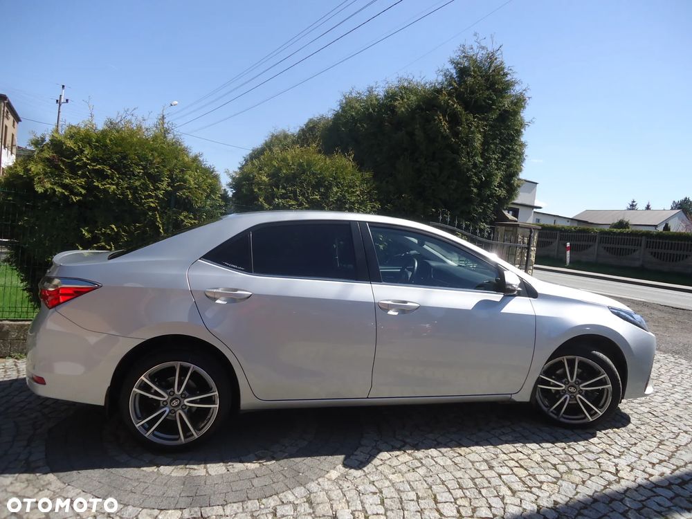 Toyota Corolla 1.6 Comfort - 10