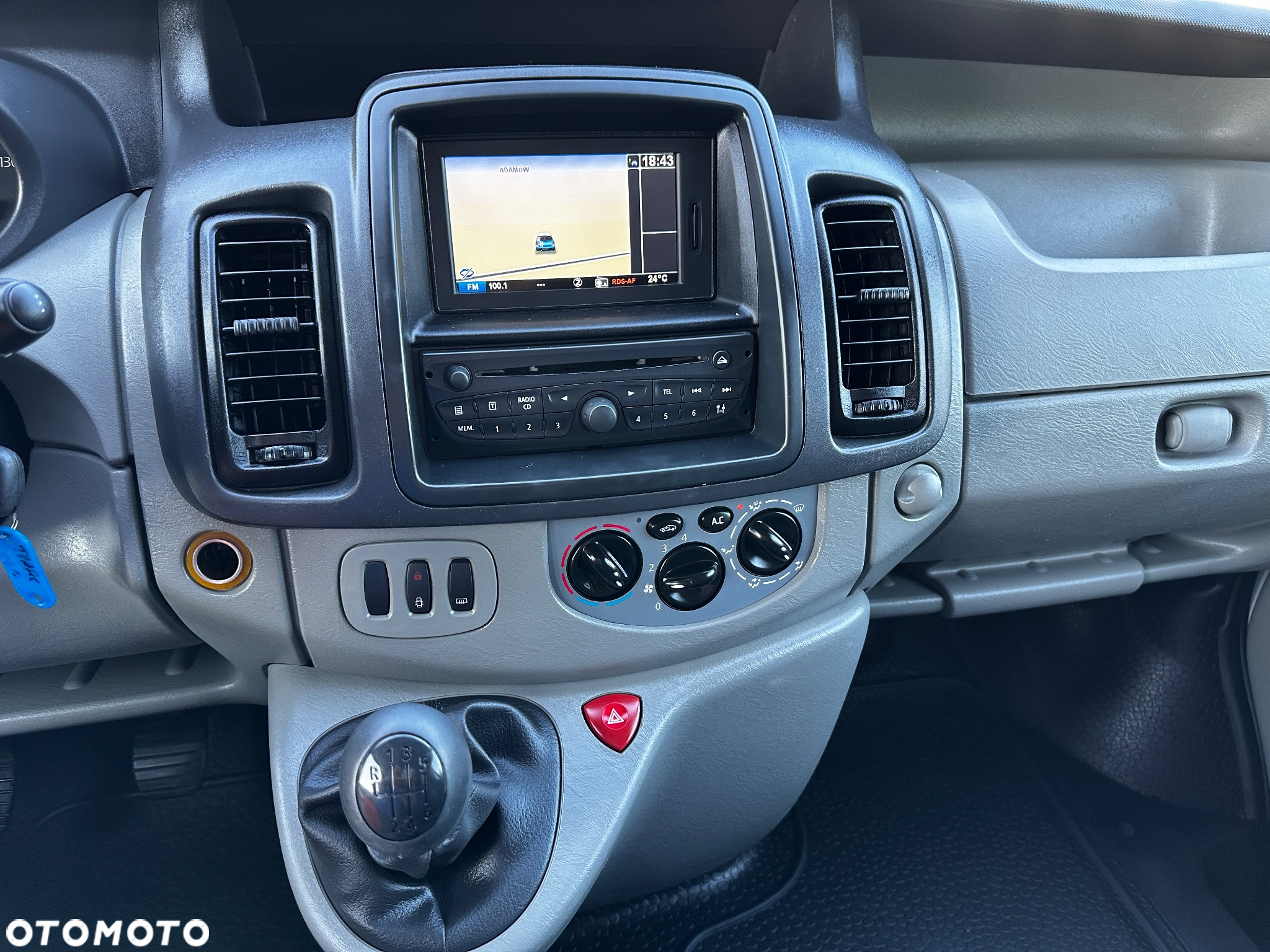 Renault Trafic - 8
