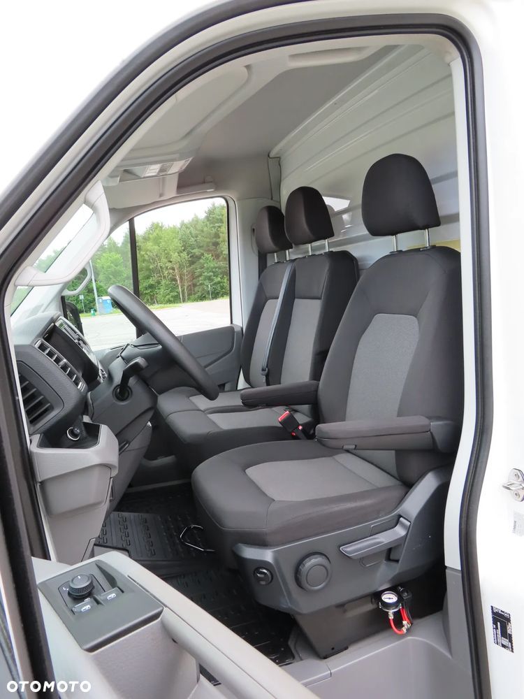 Volkswagen Crafter 35 BiTDI 2.0 177 KM AUTOMAT FIRANA x2 LEWA/PRAWA Skrzynia 5400 mm Długa 10.E.Palet 947 Kg Ładowność Rozstaw Osi 4490 mm FULL LED TEMPOMAT JEDYNY TAKI EGZEMPLARZ STAN NOWY GOTOWY DOSTEPNY POLECAM - 32