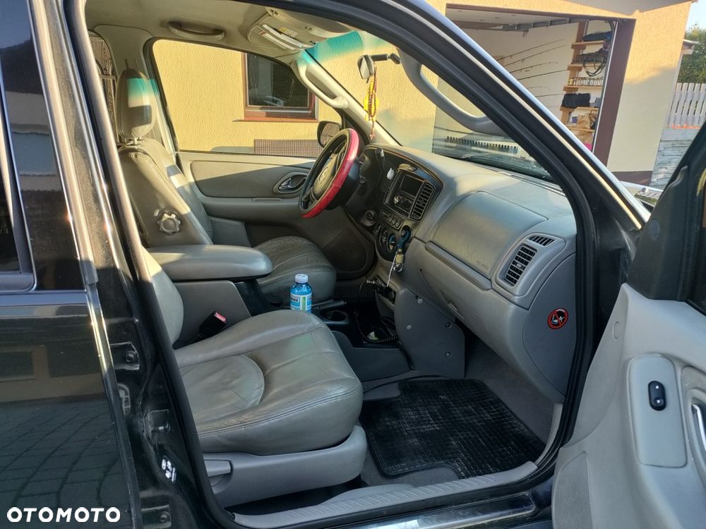 Mazda Tribute - 5