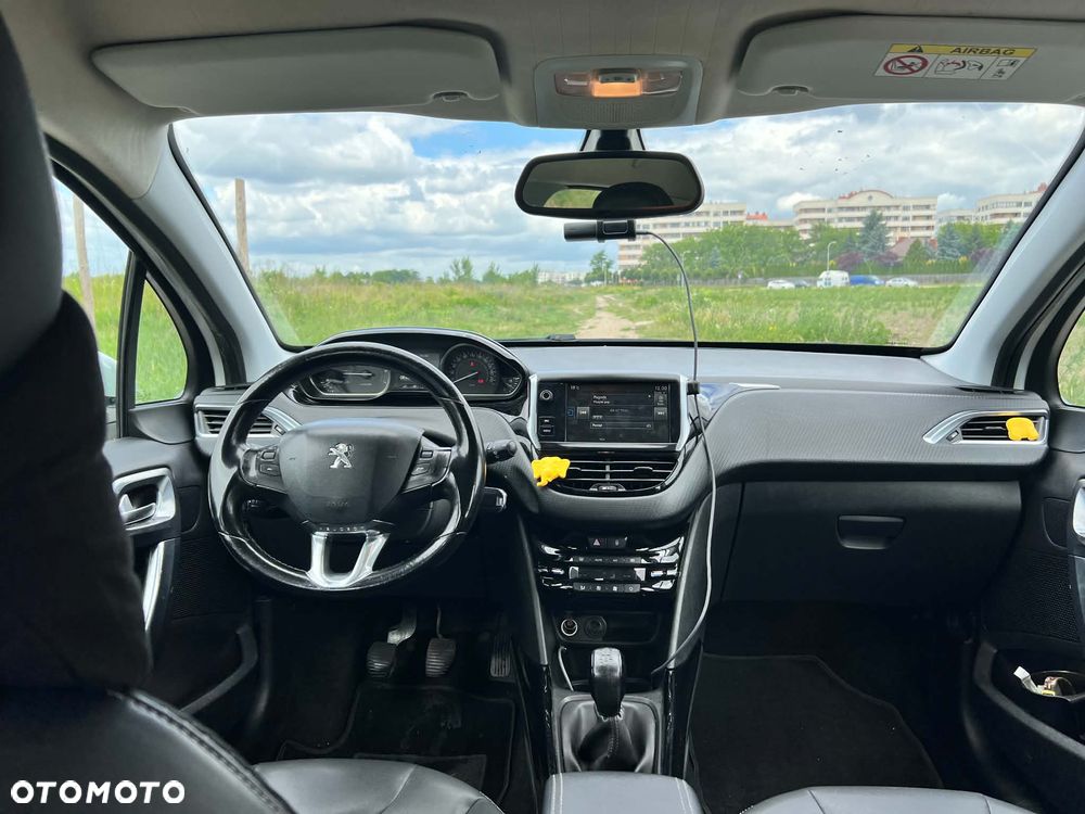 Peugeot 2008 - 11
