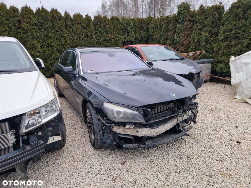 BMW Seria 7 750i L xDrive - 3