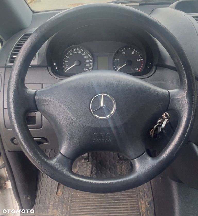 Mercedes-Benz Vito - 11