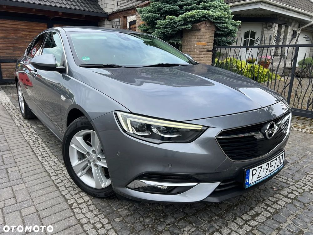 Opel Insignia - 1